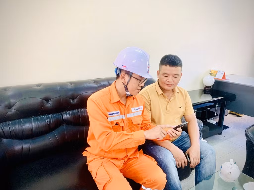 Hướng dẫn khách hàng thu thập thông tin trên app VneID.