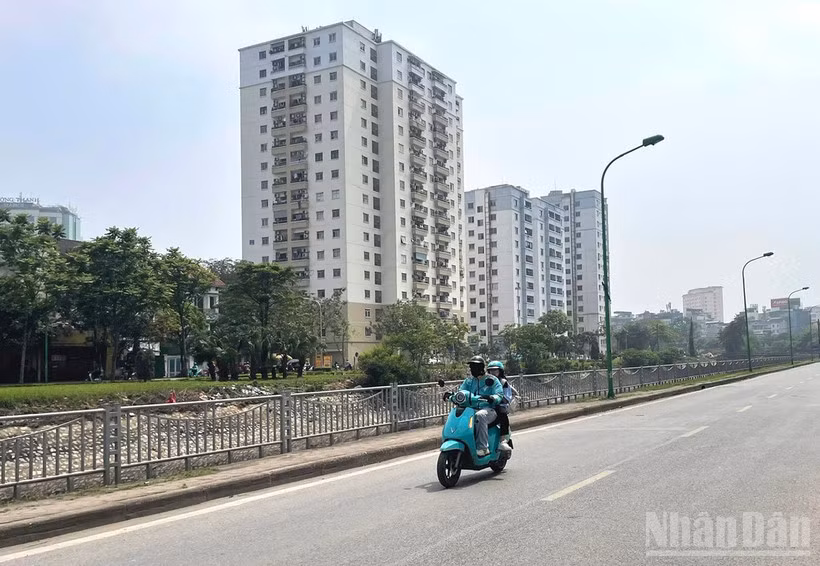 Dự báo khu vực Hà Nội có nắng nóng gay gắt. (Ảnh minh họa: Đ.T)