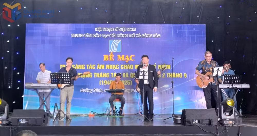 Một ca khúc được công diễn tại lễ bế mạc.