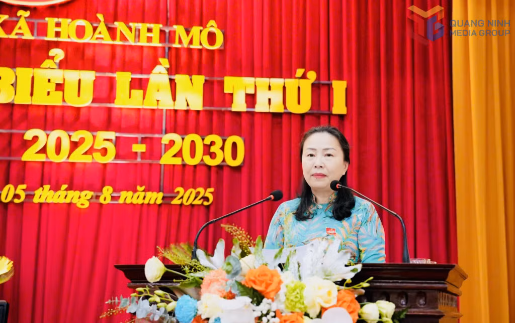 Đồng chí Vi Ngọc Bích, Ủy viên Ban thường vụ Tỉnh ủy, Phó Chủ tịch Thường trực HĐND tỉnh phát biểu chỉ đạo tại Đại hội.