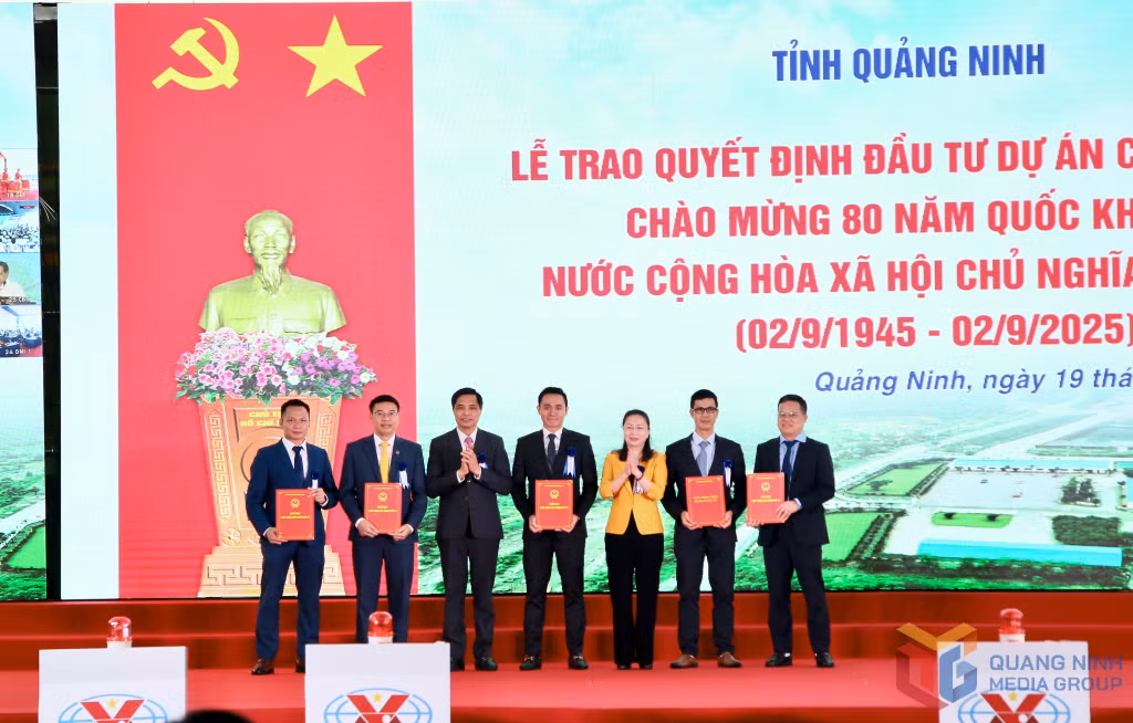 Các dự án lĩnh vực thương mại, dịch vụ, thể thao được trao quyết định đầu tư.