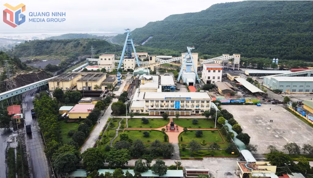 Công ty CP Than Hà Lầm xây dựng mô hình “Mỏ xanh, mỏ hiện đại, mỏ ít người”, hướng tới phát triển bền vững gắn với bảo vệ môi trường và chuyển đổi số trong khai thác than.