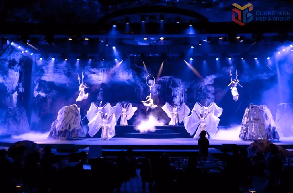 Show diễn thực cảnh 