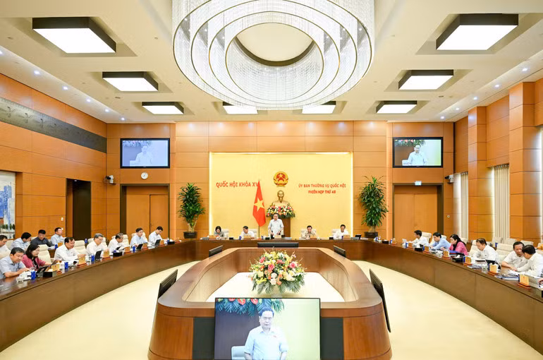 Quang cảnh phiên họp. (Ảnh: DUY LINH)