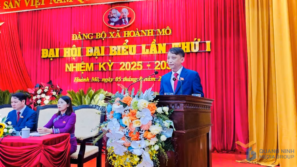 Đại hội đại biểu Đảng bộ xã Hoành Mô lần thứ I với phương châm “Đoàn kết - Dân chủ - Kỷ cương - Đột phá - Phát triển”.