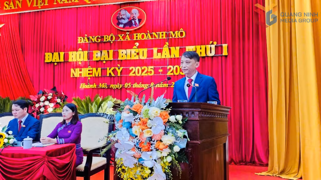Đại hội đại biểu Đảng bộ xã Hoành Mô lần thứ I với phương châm “Đoàn kết - Dân chủ - Kỷ cương - Đột phá - Phát triển”.