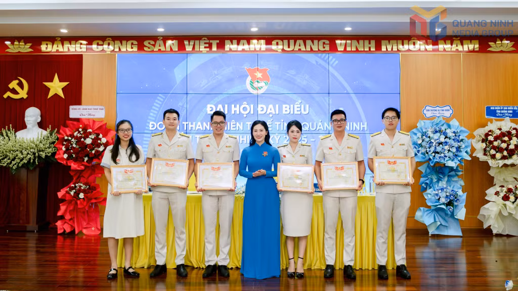 3 tập thể và 6 cá nhân ngành Thuế được khen thưởng vì có thành tích xuất sắc trong công tác đoàn và phong trào thanh niên nhiệm kỳ 2022-2025.