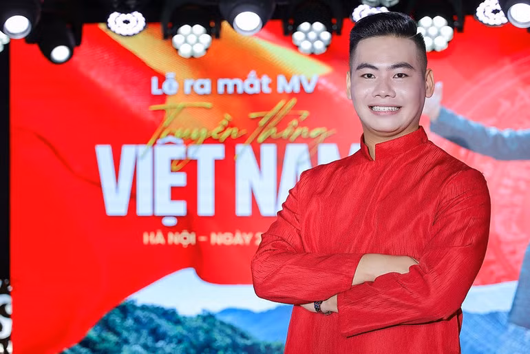 Ca sĩ Dương Minh Quý.