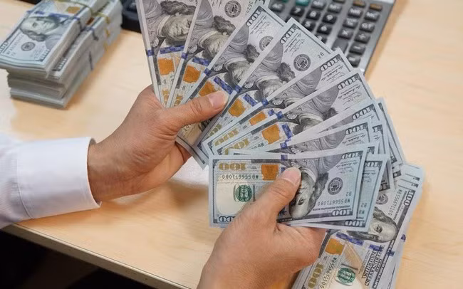 Tỷ giá là một trong những yếu tố liên quan và đóng vai trò rất quan trọng đến điều hành kinh tế vĩ mô.