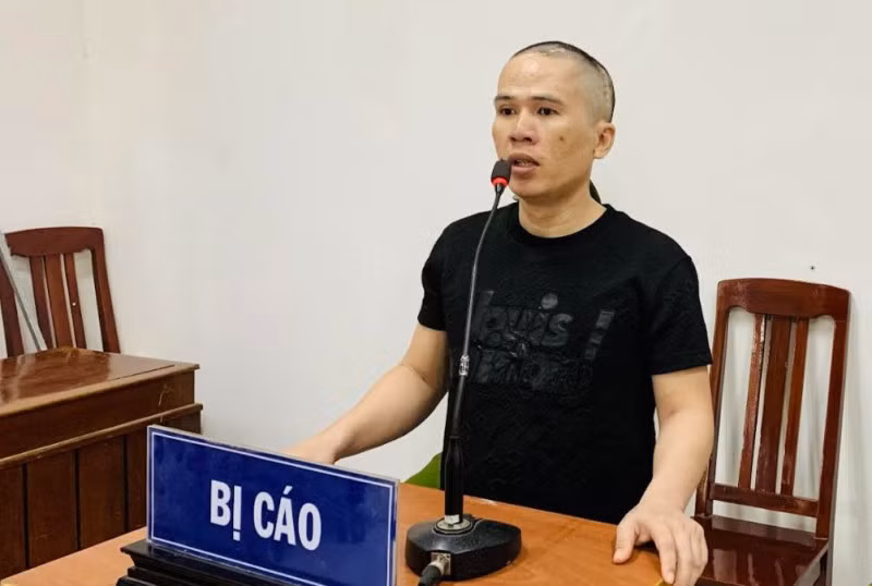 Bị cáo Nguyễn Ngọc Phát tại phiên tòa vào sáng 19/4.