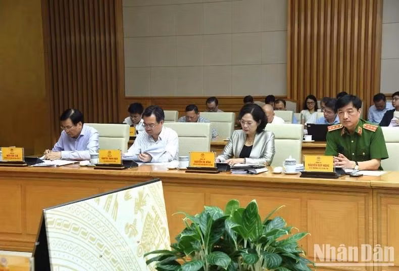 Các đại biểu tham dự phiên họp.