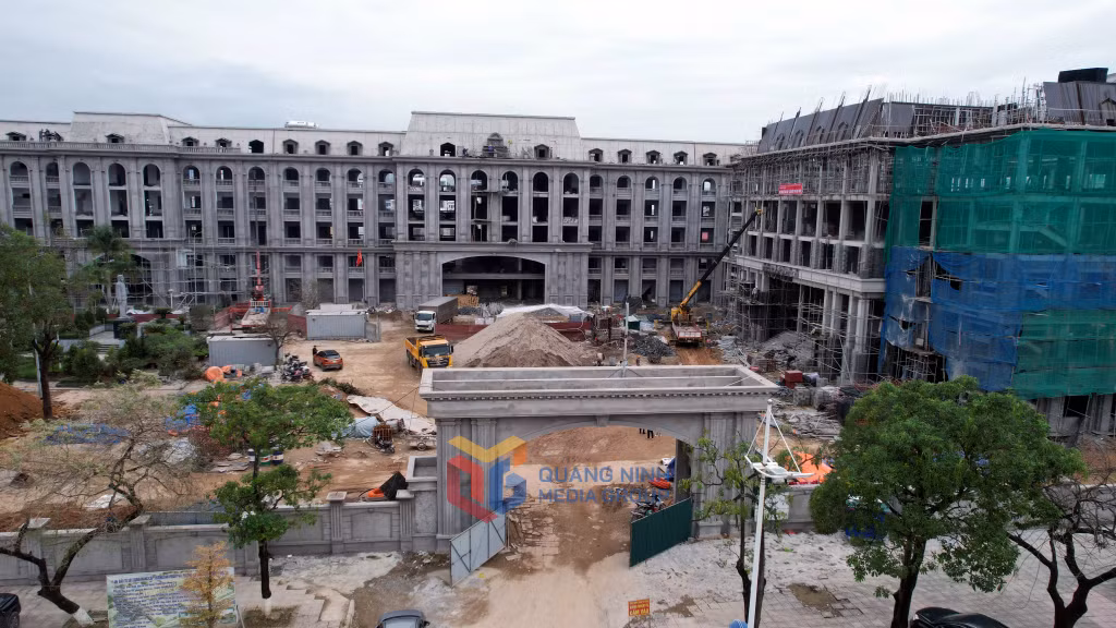 Dự án trường Trung học phổ thông Trần Phú được tập trung đẩy nhanh tiến độ để bù đắp khối lượng giải ngân đối với các dự án gặp khó khăn