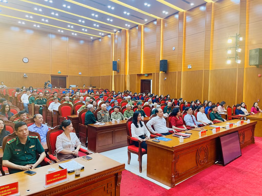 Quang cảnh buổi gặp mặt.