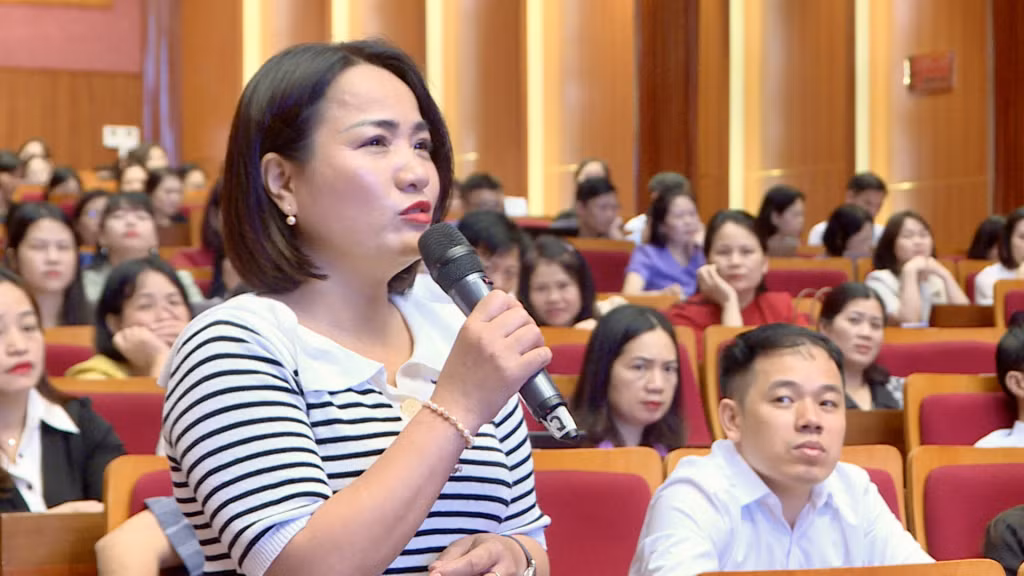 Các đại biểu tích cực tương tác với Báo cáo viên tại Hội nghị.