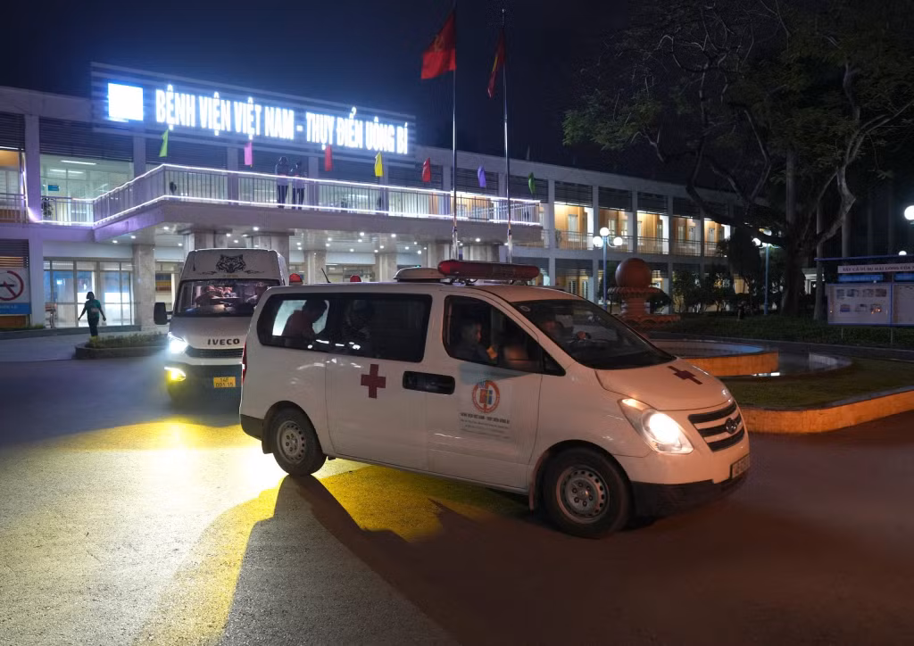 Đến 5 giờ sáng ngày 2/4, tất cả các tạng đã được lấy xong và được khẩn trương vận chuyển tới nơi ghép.