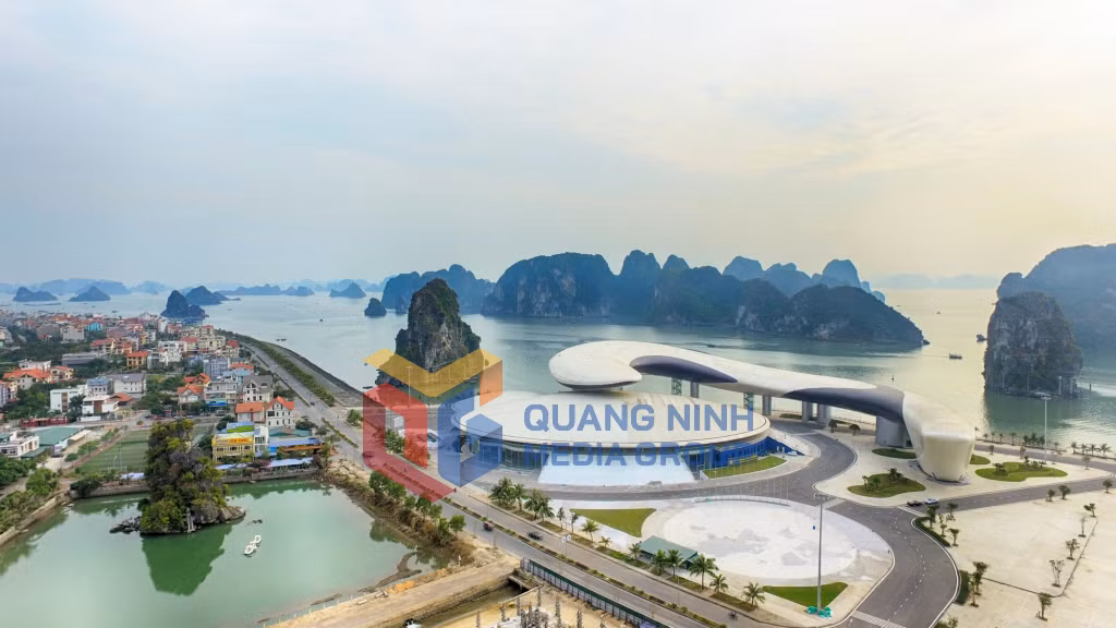 Ảnh: Hùng Sơn