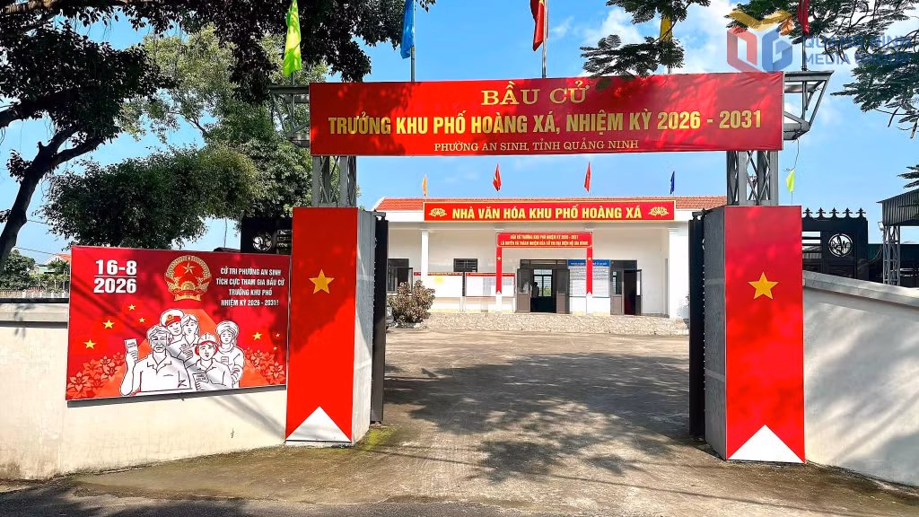 Khu Hoàng Xá, phường An Sinh hoàn thành trang trí khánh tiết phục vụ cho bầu cử trưởng khu. Ảnh: Huyền Trang (phường An Sinh)