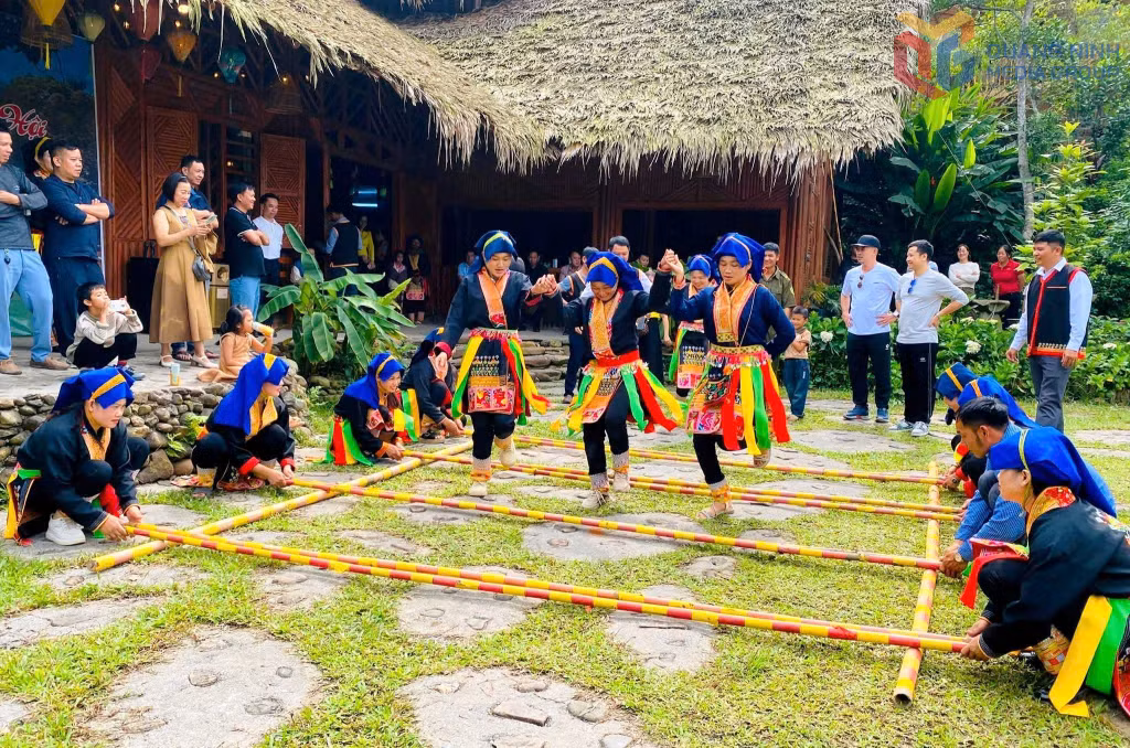 Người dân xã Kỳ Thượng tham gia tích cực vào các hoạt động du lịch văn hóa cộng đồng.