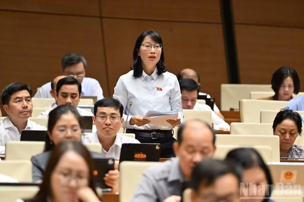 Đại biểu Quốc hội Trần Thị Diệu Thúy. (Ảnh: THỦY NGUYÊN)