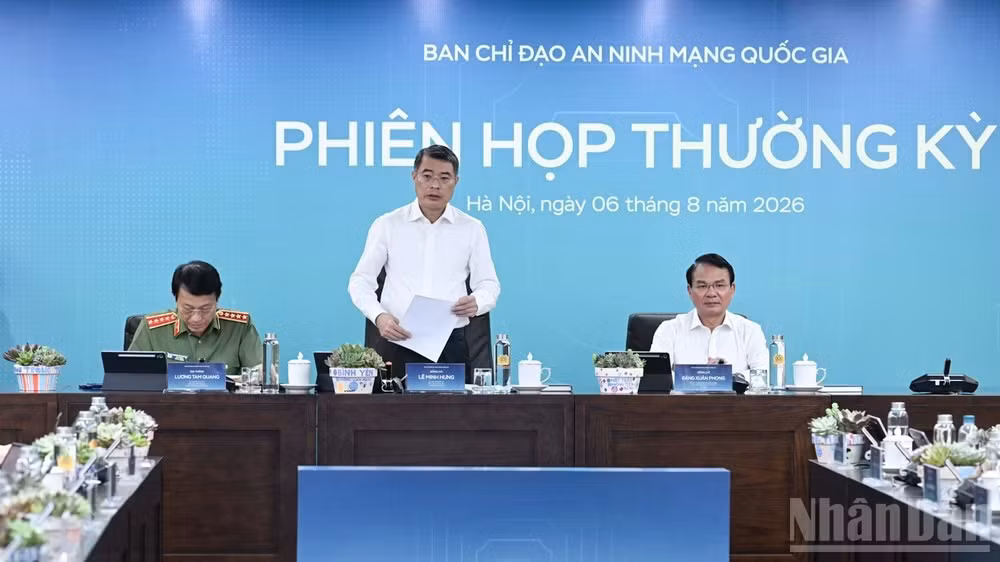 Thủ tướng Chính phủ Lê Minh Hưng chủ trì Phiên họp thứ hai năm 2026 của Ban Chỉ đạo An ninh mạng quốc gia. (Ảnh: Trần Hải)