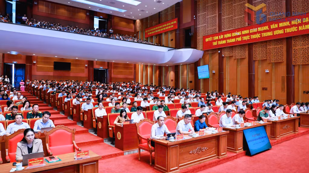 Các đồng chí Ủy viên BTV Tỉnh ủy và các đồng chí trong quy hoạch các chức danh diện BTV Tỉnh ủy quản lý nhiệm kỳ 2025 - 2030 (2026 - 2031) dự hội nghị.