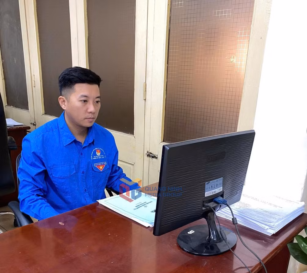 Anh Nguyễn Văn Huy hiện là một cán bộ Đoàn thanh niên năng nổ của Công ty Than Mạo Khê - TKV.