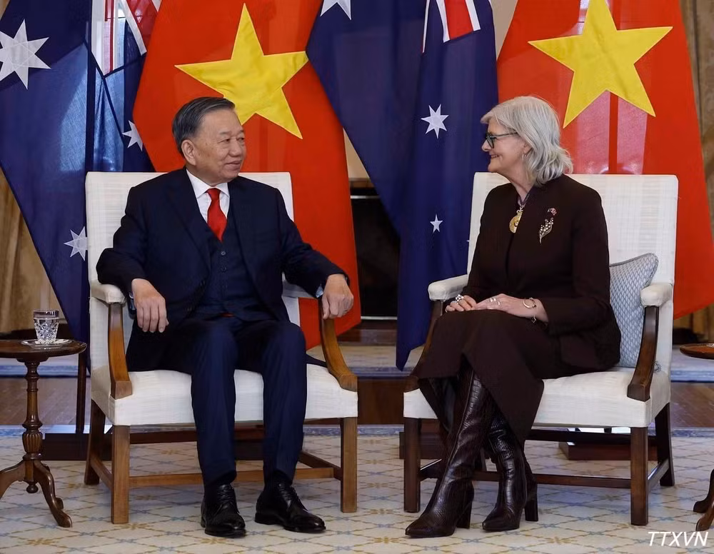 Tổng Bí thư, Chủ tịch nước Tô Lâm hội kiến Toàn quyền Australia Sam Mostyn tại Lễ đón. ̣(Ảnh: TTXVN)