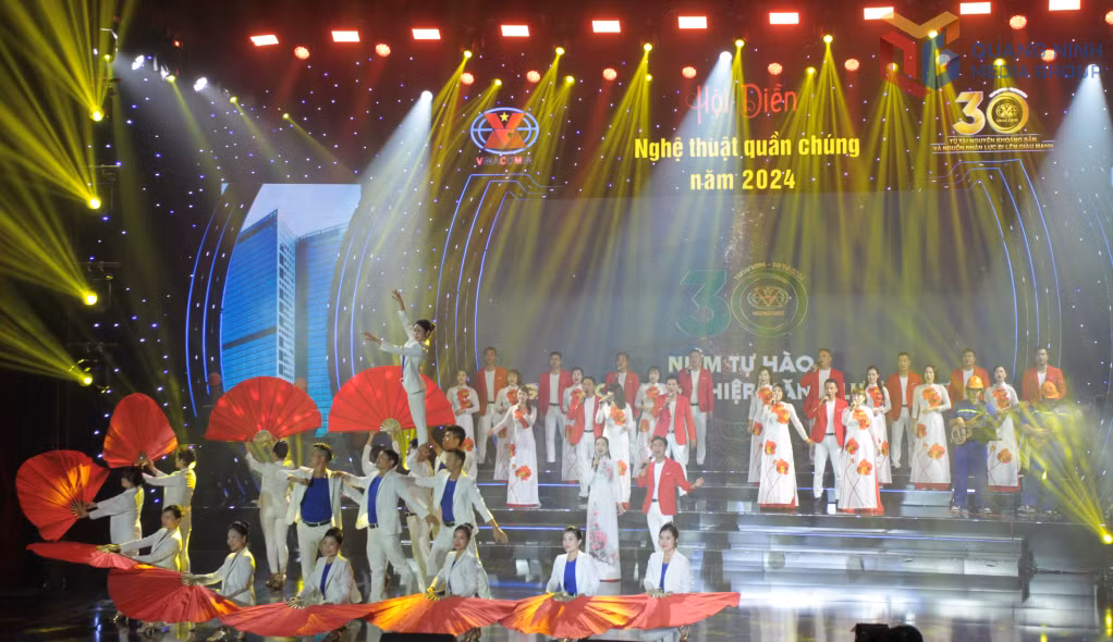 Các hội diễn nghệ thuật quần chúng được ngành Than quan tâm đầu tư lớn. Ảnh: Phạm Học
