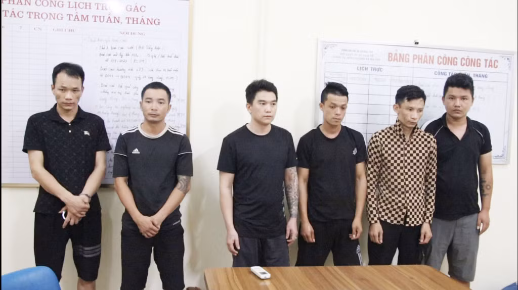 Liên tiếp trong 2 ngày, Công an thị xã triệt phá thành công, bắt giữ 4 vụ với nhiều đối tượng có hành vi mua bán, tàng trữ, sử dụng trái phép chất ma túy