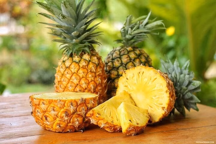 Dứa không chỉ là loại trái cây nhiệt đới có ích trong việc giảm cân. (Ảnh: Pinterest)