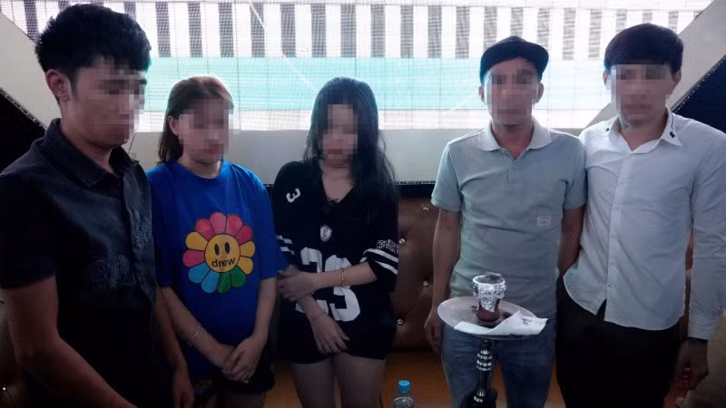 Các đối tượng dương tính với chất ma túy (qua test mhanh).