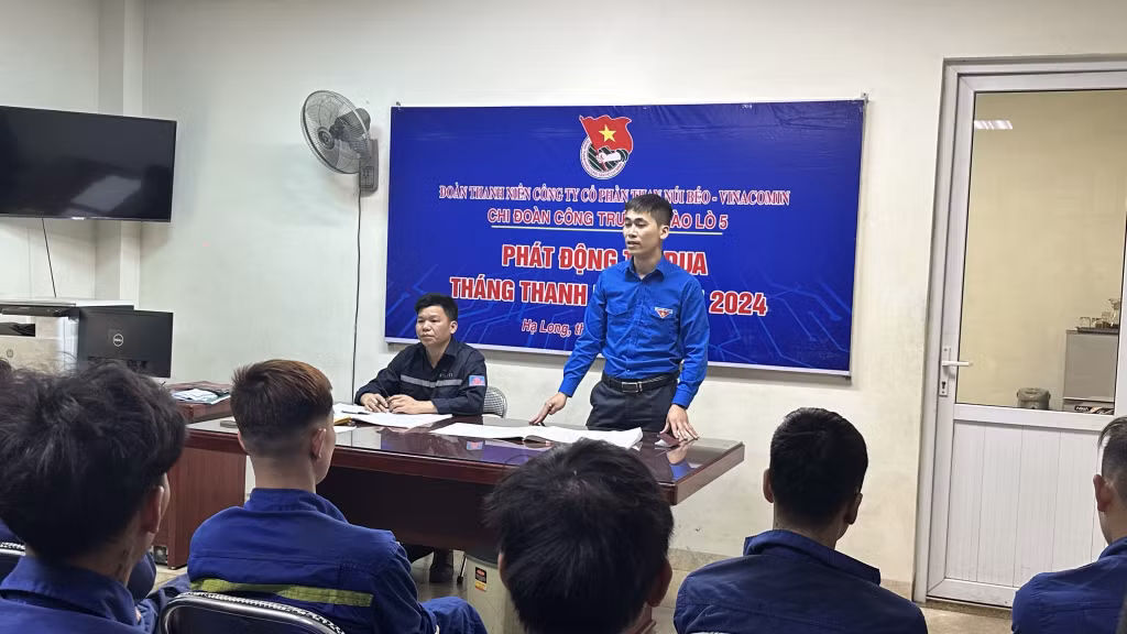 Đồng chí Nguyễn Ngọc Toàn, Phó Quản đốc Công trường Đào lò 5 là tấm gương "Người thợ mỏ - Người chiến sỹ" điển hình của Công ty CP Than Núi Béo.