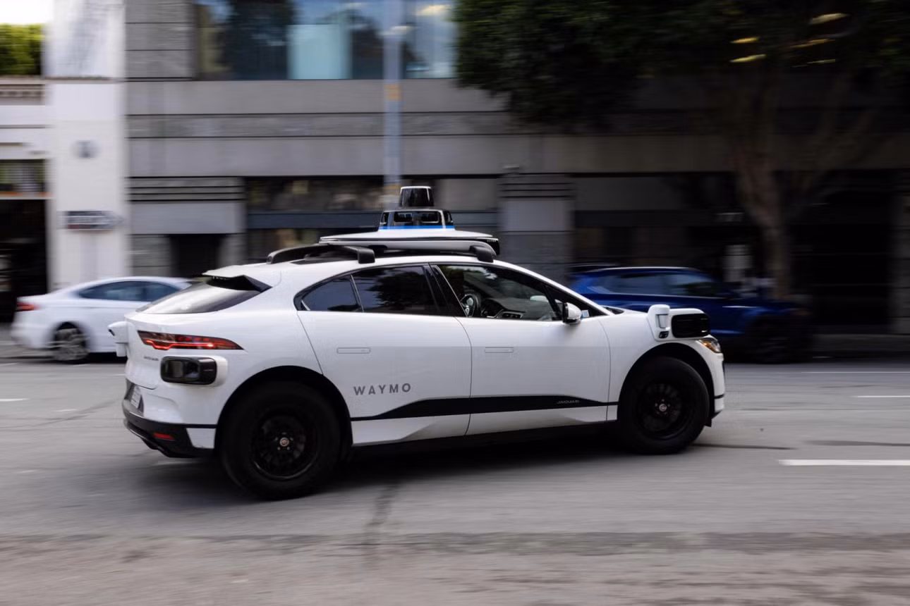 Xe tự lái Waymo. Ảnh: AFP/Getty Images