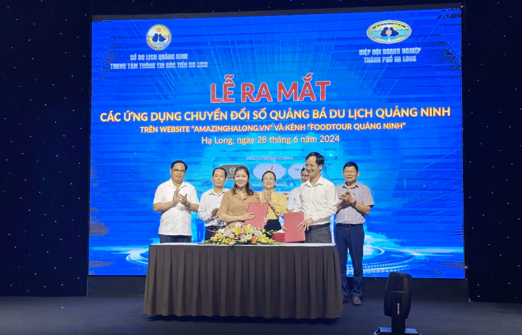 Trung tâm Thông tin Xúc tiến du lịch (Sở Du lịch) đã ký kết phối hợp với Chi hội Khách sạn (Hiệp hội Du lịch tỉnh)