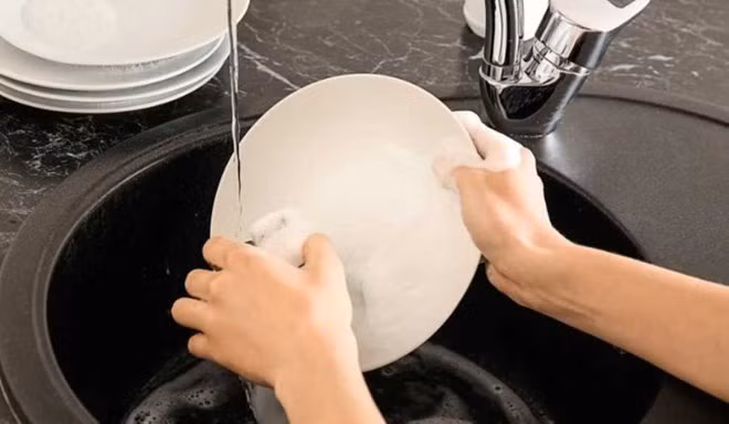 Bát đĩa sạch bóng vừa vệ sinh vừa bắt mắt, dễ chịu. Ảnh: Bích Nhung
