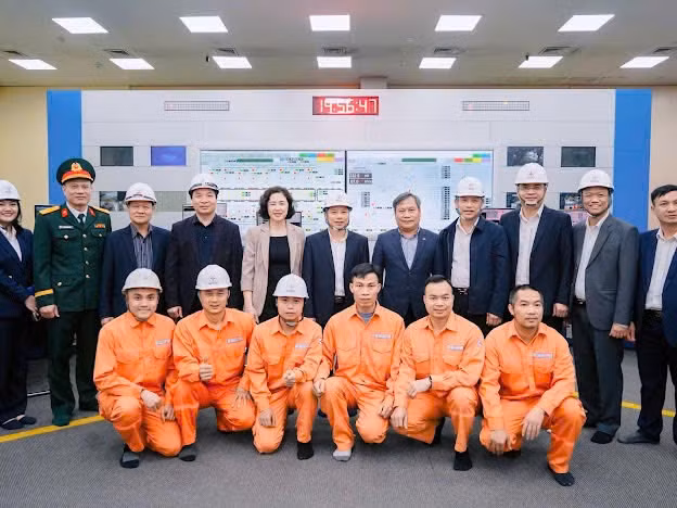 Đồng chí Vũ Đại Thắng, Bí thư Tỉnh ủy, đến thăm Công ty tháng 1/2025.