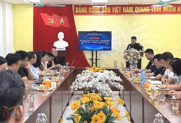 Hải quan Cửa khẩu Cảng Cẩm Phả tổ chức hội nghị đối thoại Hải quan – Doanh nghiệp.