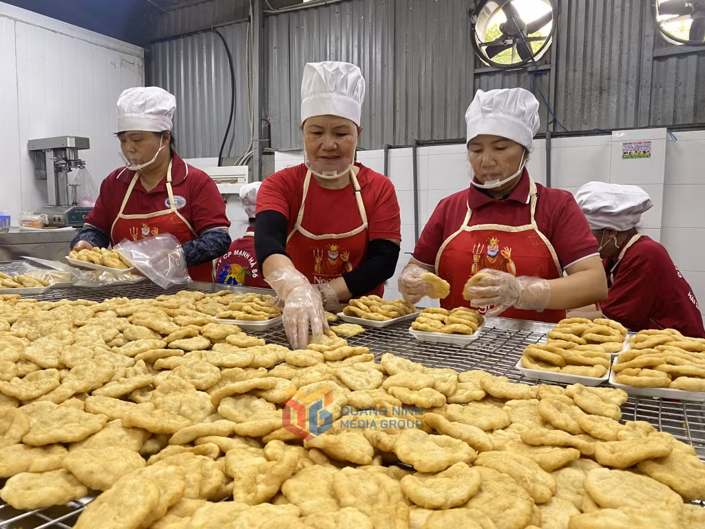 Sản phẩm chả mực của Công ty Hải sản Mạnh Hà (phường Cao Xanh).