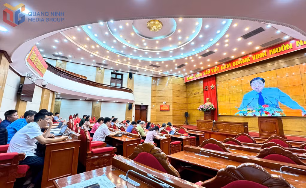 Quang cảnh hội nghị tại điểm cầu Quảng Ninh.