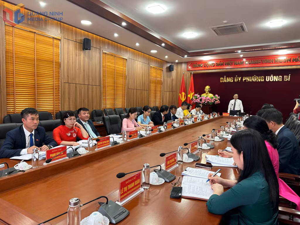 Đảng ủy phường Uông Bí tổ chức hội nghị Ban Chấp hành.