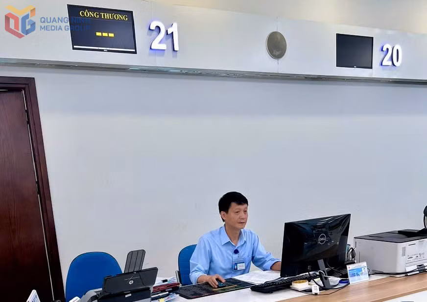 Cán bộ 
