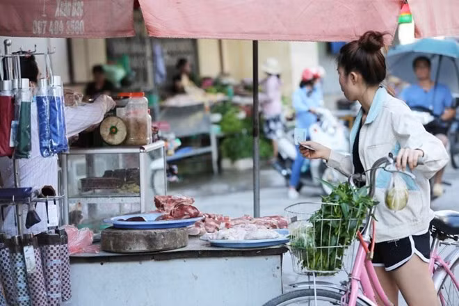 Bộ Tài chính trình phương án nâng giảm trừ gia cảnh thuế TNCN lên tối đa 15,5 triệu đồng/tháng. Ảnh: Hải Nguyễn