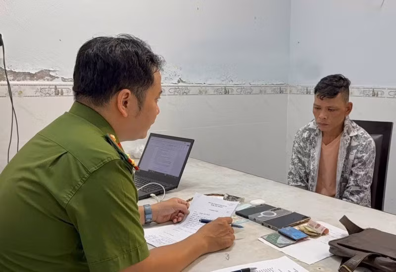 Nguyễn Đức Thành - đối tượng cầm đầu đường dây chuyên trộm cắp, tiêu thụ hàng loạt xe máy bị bắt tại Đà Nẵng. Ảnh: CACC