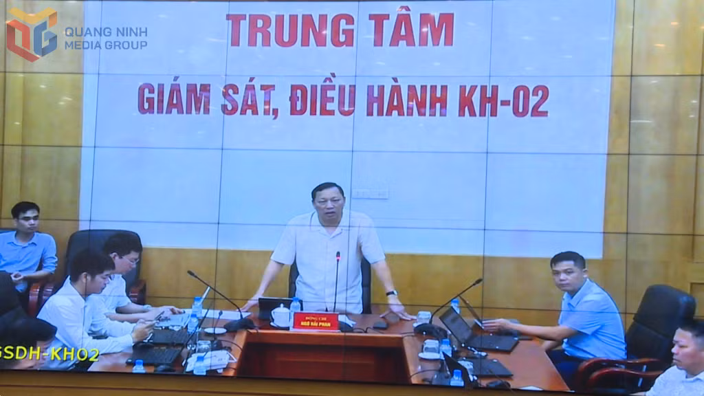 Đồng chí Ngô Hải Phan, Cục trưởng Cục chuyển đổi số-cơ yếu, Tổ phó Tổ Thường trực giúp việc BCĐ Trung ương phát biểu chỉ đạo tại hội nghị.