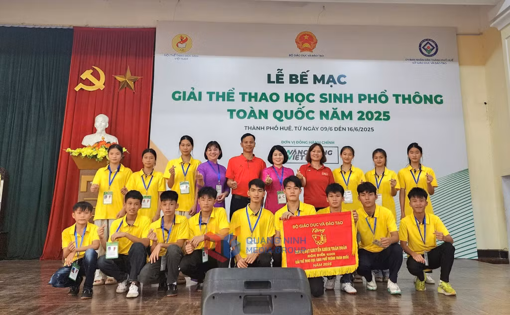 Đoàn Quảng Ninh tại lễ bế mạc Giải Thể thao học sinh phổ thông toàn quốc năm 2025. Ảnh: Hoàng Thị Lan (Sở GD&amp;ĐT)