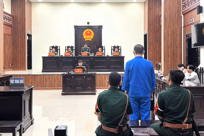 Bị cáo Lê Trường An bị tuyên 7 năm 06 tháng tù về tội “Lừa đảo chiếm đoạt tài sản”. Ảnh: Anh Tuấn