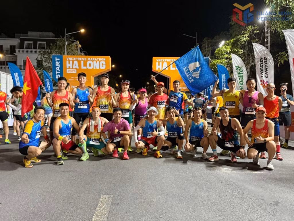 VnExpress Marathon Hạ Long 2025 thu hút hàng chục nghìn runner trong và ngoài nước tham gia.