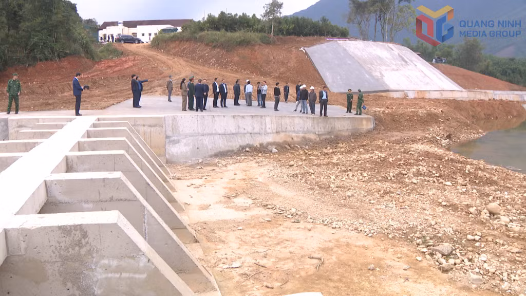 Trong quá trình thi công dù gặp thiên tai, thời tiết không thuận lợi nhưng với sự quyết tâm, nỗ lực của cả hệ thống chính trị công trình đã hoàn thành đúng mục tiêu đề ra.