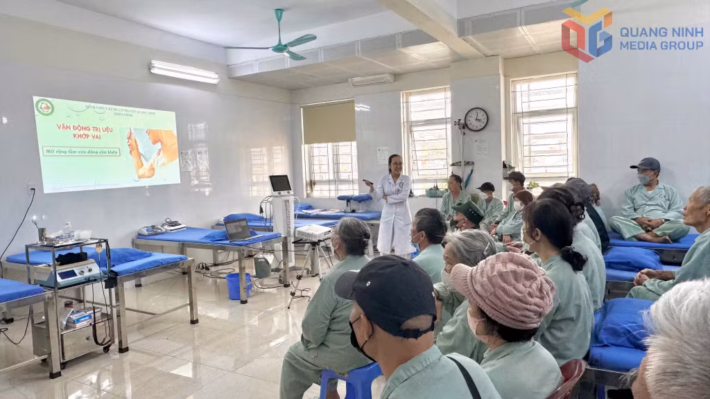 Truyền thông bảo vệ sức khoẻ cho người cao tuổi với chuyên đề 