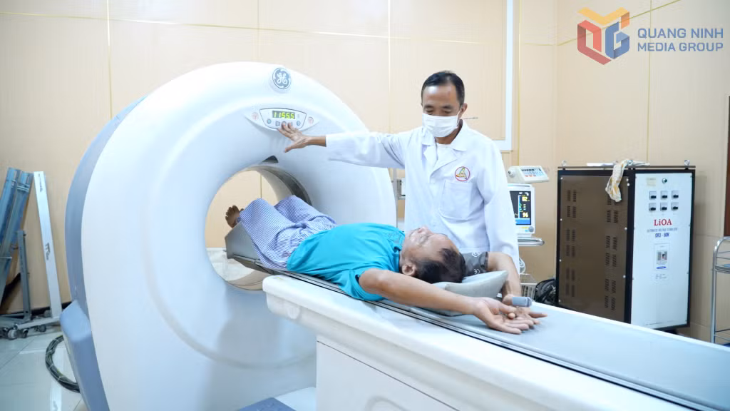 Chụp CT-Scanner để chẩn đoán và điều trị tại Bệnh viện Đa khoa khu vực Đông Triều.